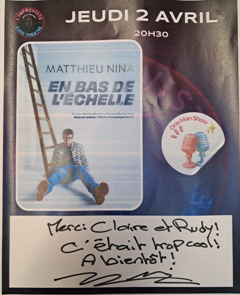 Sur scène, Matthieu Nina déploie un humour direct, sincère et profondément humain.